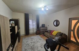 Casa de vanzare cu 3 camere, zona centrala, Campeni