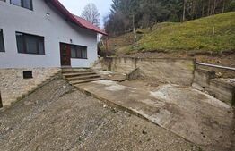 Casa la munte, moderna, cu 6 camere, zona Vadul Motilor