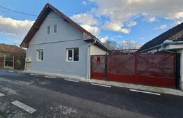Casa spatioasa, cu 4 camere, Ocna Mureş, jud. Alba