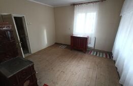 Casă 50 mp cu 2 camere + anexă, garaj și teren 719 mp zona Lidl