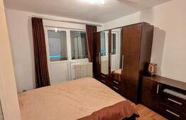 Apartament cu 3 camere, decomandat, cetate