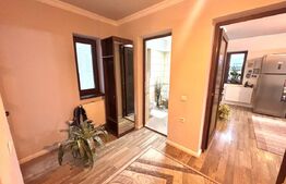 Casă 4 camere, 240 mp, zona Partos