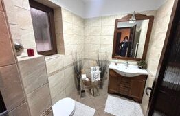 Casă 4 camere, 240 mp, zona Partos