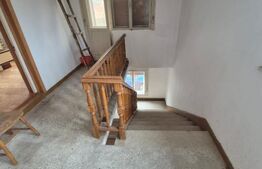 🏡 Casă pentru familie, cu curte mare și ieșire la râu in Cugir