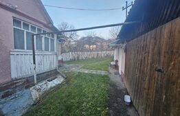 Casă cu 2 camere și anexe, zona centralǎ, Câmpeni