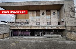 Spațiu de închiriat, 920 mp, cu terasă 500 mp, zona Centru