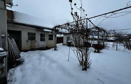 Casa cu 2 apartamente, 6 camere, teren 800 mp-ideal pensiune, centru Ocna Mures