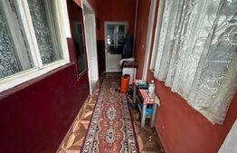 Casa cu 2 apartamente, 6 camere, teren 800 mp-ideal pensiune, centru Ocna Mures