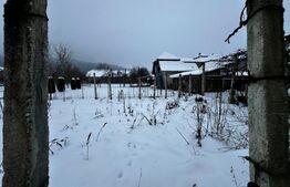 Casa cu 2 apartamente, 6 camere, teren 800 mp-ideal pensiune, centru Ocna Mures