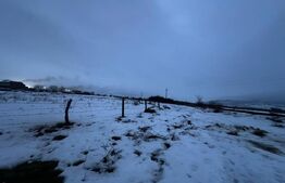 Teren intravilan, 5500 mp, utilitatile la front