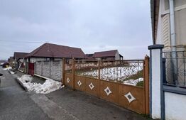 Teren intravilan, 941mp, front 11m, utilitati la strada, Ciugud