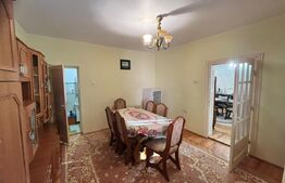 Casă D+P+E, 360 mp utili, teren 710 mp, zona Cetate