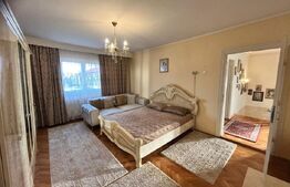 Casă D+P+E, 360 mp utili, teren 710 mp, zona Cetate