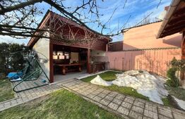 Casă D+P+E, 360 mp utili, teren 710 mp, zona Cetate