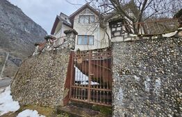 Casă la munte în Scărișoara – 286 mp, teren 2.699 mp