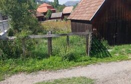 Teren (grădină) 420 mp cu garaj construit, Ocoliş