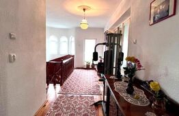 Casă tip duplex – 272 mp utili, 9 camere ,in  zona Cetate