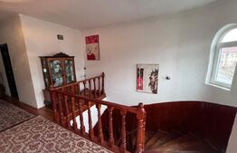 Casă tip duplex – 272 mp utili, 9 camere ,in  zona Cetate