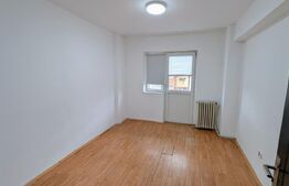 Apartament 3 camere, 67 mp, zona Cetate 