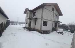 Casă 270 mp utili la roșu, 7 camere, teren 500 mp – zona Arex