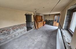 Casă spațioasă cu priveliște spre munte, în Gura Roșiei – Roșia Montană