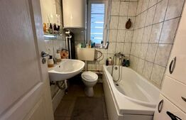 Apartament 3 camere, 73 mp, terasa de 66 mp, zona Cetate