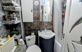 Apartament cu 2 camere, decomandat, etajul 2, cetate