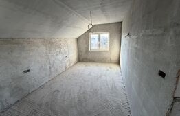 Casă P+1 semifinisată, 250 mp, garaj, teren generos, zona Partos