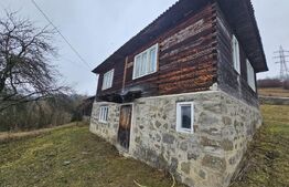 Casă de munte cu teren generos de 7.297 mp, Dăroaia, comuna Roșia Montană