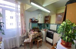 Garsoniera situata la etajul 3, zona Cetate