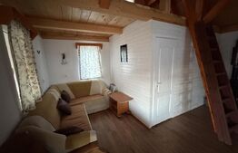 Cabană deosebită cu livadă și panoramă superbă–refugiu în natură, langa Blaj