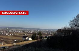 Teren intravilan cu suprafața utilă de 1100 mp, situat într-o zonă cu panoramă