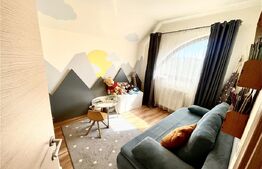 Casă spațioasă cu etaj | Curte superbă | Zonă liniștită