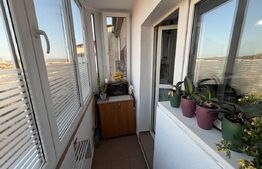 Apartament 3 camere, 52 mp, zona Cetate