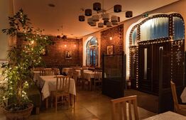 Restaurant de inchiriat, 350 mp, zona Central 