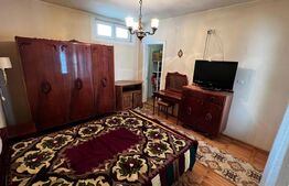 Casă de vânzare 7 camere, 300 mp utili, teren 839 mp, zonă centrală