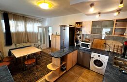 Casă de vânzare 7 camere, 300 mp utili, teren 839 mp, zonă centrală