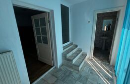 Casă de vânzare 7 camere, 300 mp utili, teren 839 mp, zonă centrală