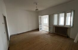 Casa de vânzare, 6 camere, 198 mp utili, teren 644 mp, zonă centrală