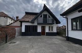 Casa de vânzare, 6 camere, 198 mp utili, teren 644 mp, zonă centrală