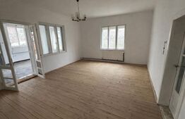 Casa de vânzare, 6 camere, 198 mp utili, teren 644 mp, zonă centrală