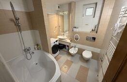 Apartament 3 camere, 105 mp, parcare, zona Centru