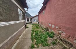 Casă spațioasă cu 4 camere, bucătărie de vară și teren, Cugir