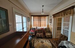 Casă spațioasă cu 4 camere, bucătărie de vară și teren, Cugir