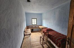 Teren 22.267 mp (intravilan + extravilan) cu construcție, Trâncești, Scărișoara