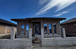Casă pe un singur nivel, 4 camere, 96 mp, finisată la cheie, zona Orizont