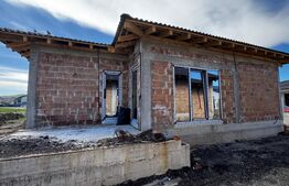 Casă pe un singur nivel, 4 camere, 96 mp, finisată la cheie, zona Orizont