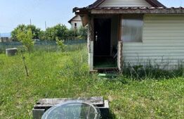 Teren intravilan de 425 mp, cu o cabană construită cu acte și autorizație, Oarda