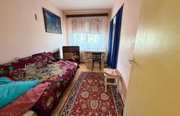 Apartament cu 3 camere, 47mp, etaj intermediar, Cugir