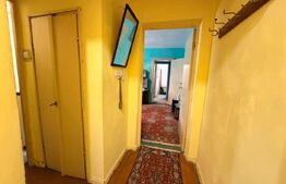 Apartament cu 3 camere, 47mp, etaj intermediar, Cugir